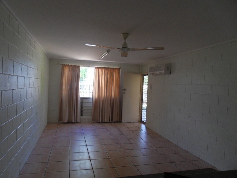 1/21 Hopkins Street, Currajong QLD 4812