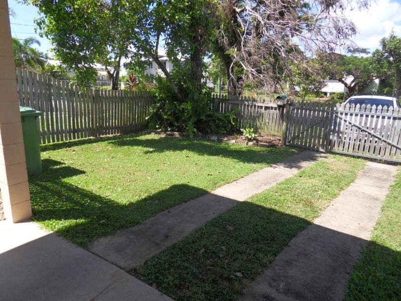 1/21 Hopkins Street, Currajong QLD 4812