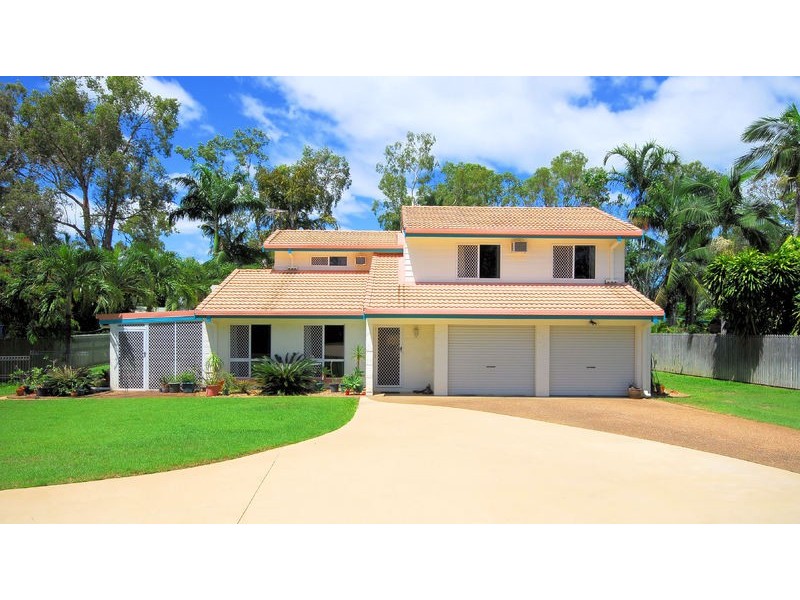 12 Bunya Street, Bushland Beach QLD 4818