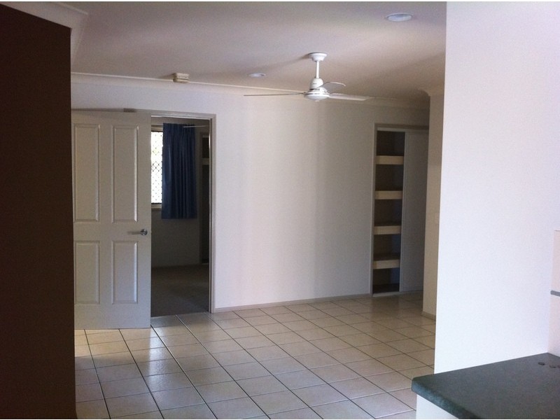 185 Greenwood Drive, Kirwan QLD 4817