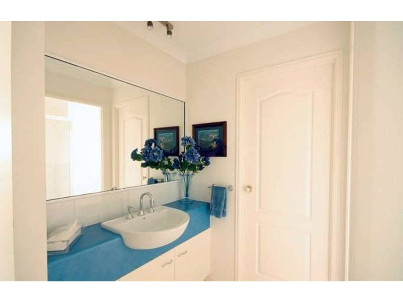 13 Hilton Way, Mount Louisa QLD 4814