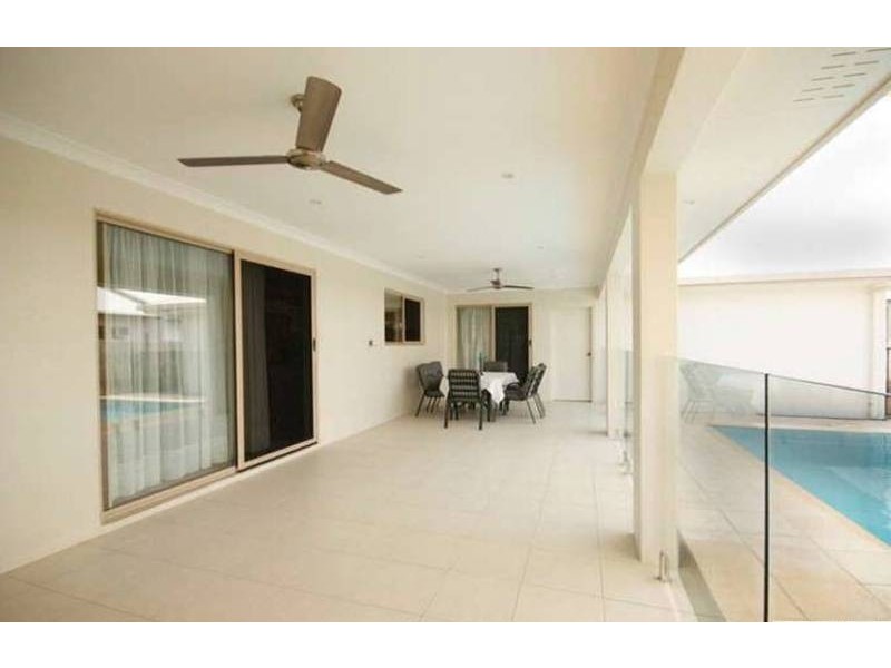 13 Hilton Way, Mount Louisa QLD 4814