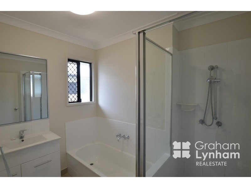 10 Baros Street, Burdell QLD 4818