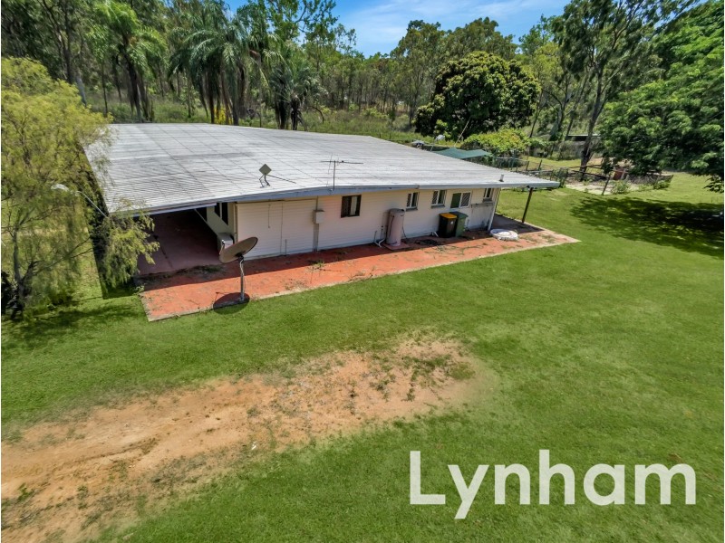 102 Bluewater Drive, Bluewater QLD 4818
