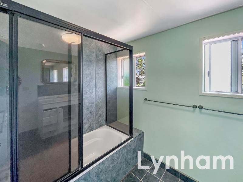 102 Bluewater Drive, Bluewater QLD 4818