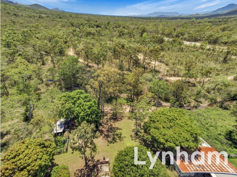 102 Bluewater Drive, Bluewater QLD 4818