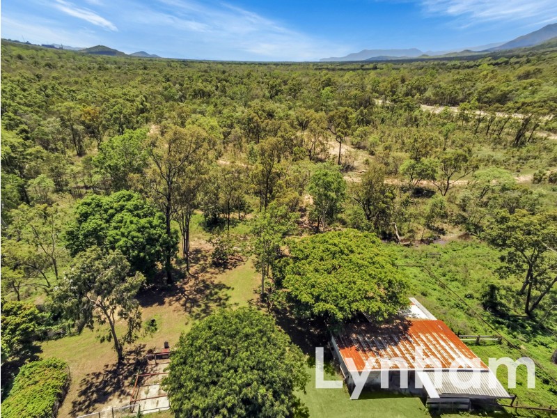 102 Bluewater Drive, Bluewater QLD 4818