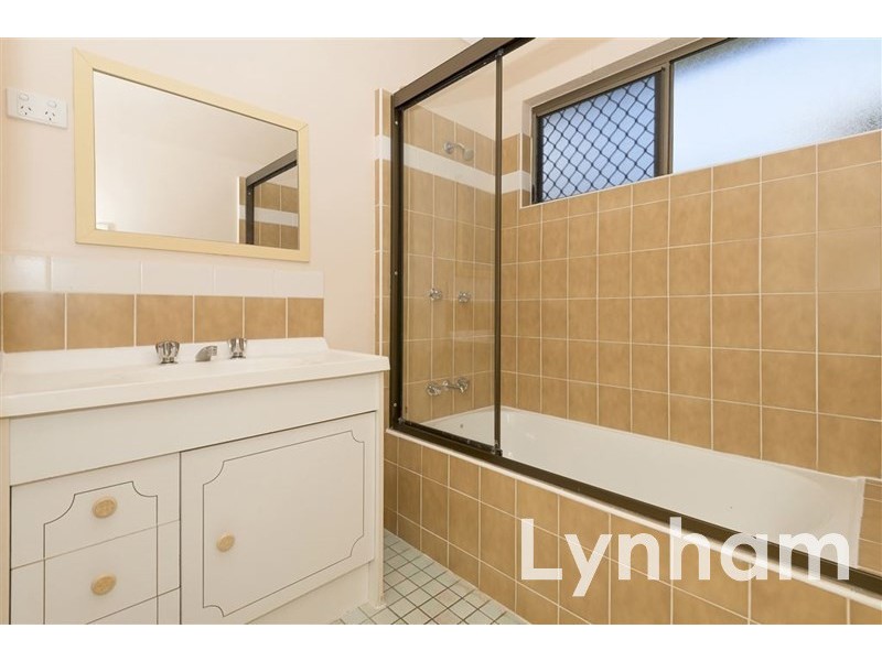 1/4 Teresa Street, Rasmussen QLD 4815