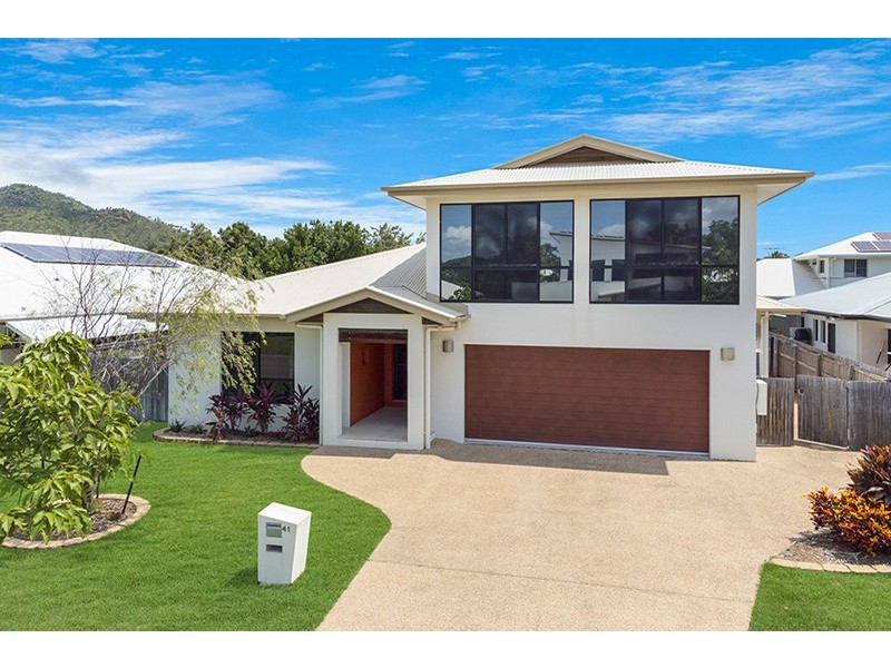 41 Sheerwater Parade, Douglas QLD 4814