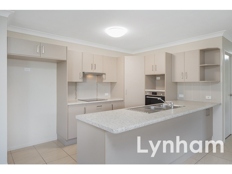 8 Montebello Circle, Kirwan QLD 4817