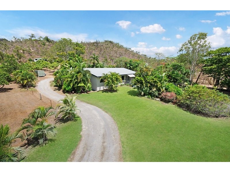 8 Glenrowan Drive, Oak Valley QLD 4811