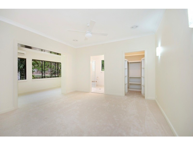 8 Glenrowan Drive, Oak Valley QLD 4811