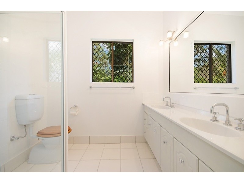 8 Glenrowan Drive, Oak Valley QLD 4811