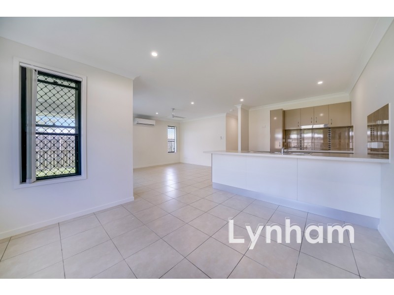 2/22 Hollanders Crescent, Kelso QLD 4815