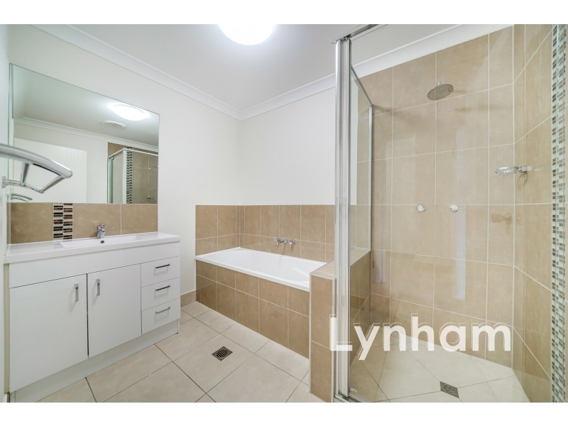 2/22 Hollanders Crescent, Kelso QLD 4815