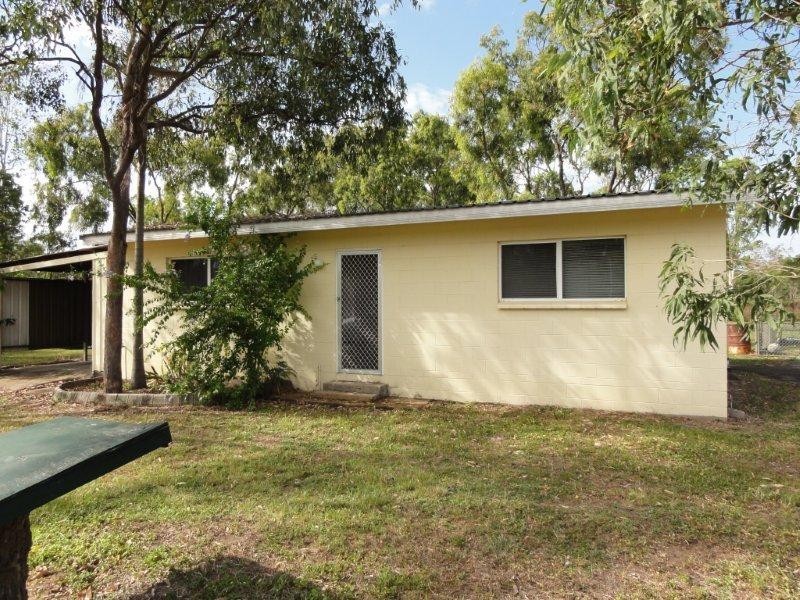 11 Lodestone Drive, Bluewater QLD 4818