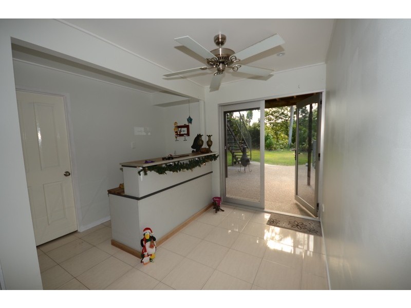 37 Bay Street, Pallarenda QLD 4810