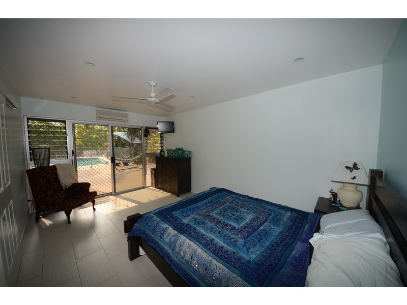 37 Bay Street, Pallarenda QLD 4810