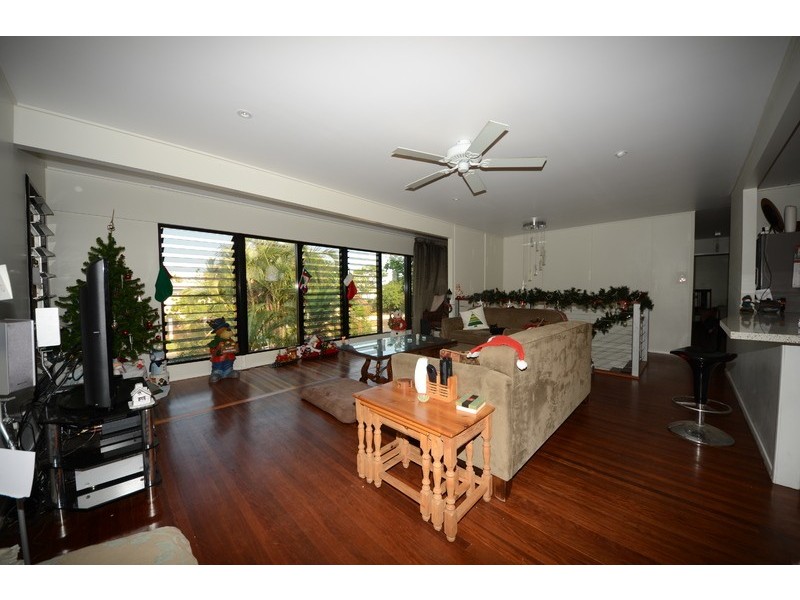 37 Bay Street, Pallarenda QLD 4810