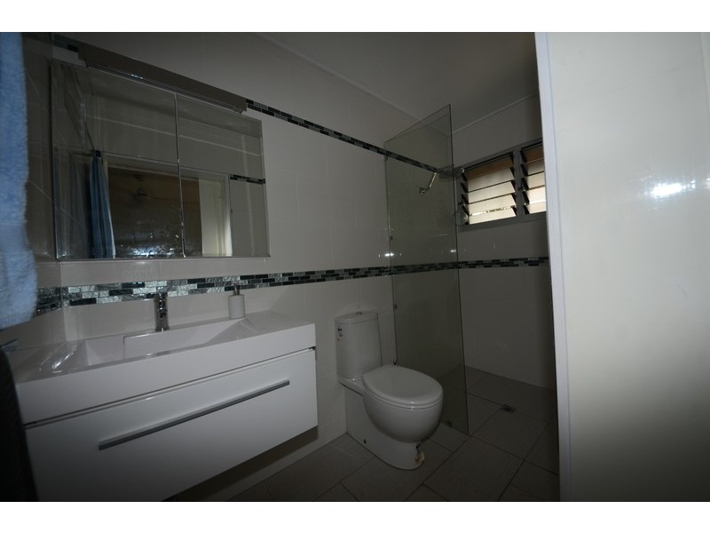 37 Bay Street, Pallarenda QLD 4810