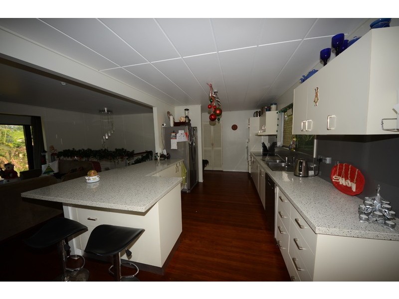 37 Bay Street, Pallarenda QLD 4810