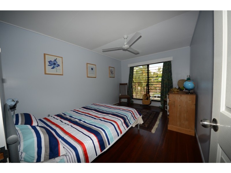 37 Bay Street, Pallarenda QLD 4810