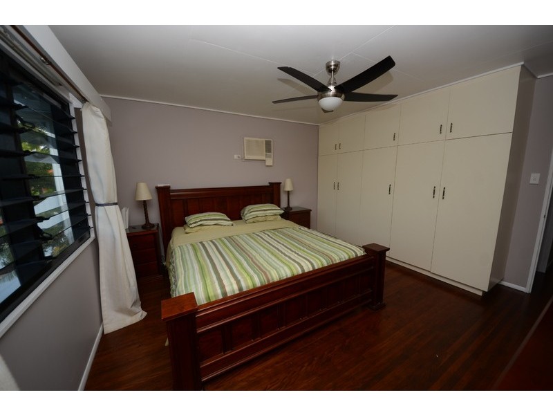 37 Bay Street, Pallarenda QLD 4810