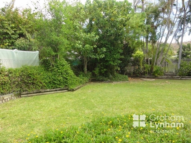 558 Bayswater Road, Mount Louisa QLD 4814