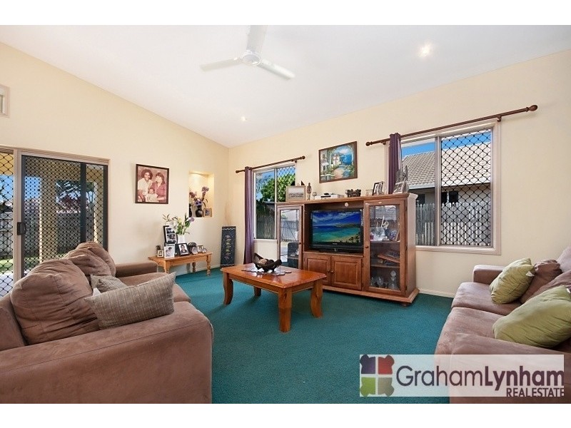 22 Burbank Way, Kirwan QLD 4817
