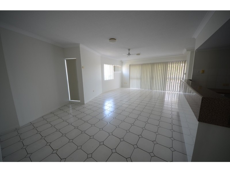 3/8 Paxton Street, North Ward QLD 4810