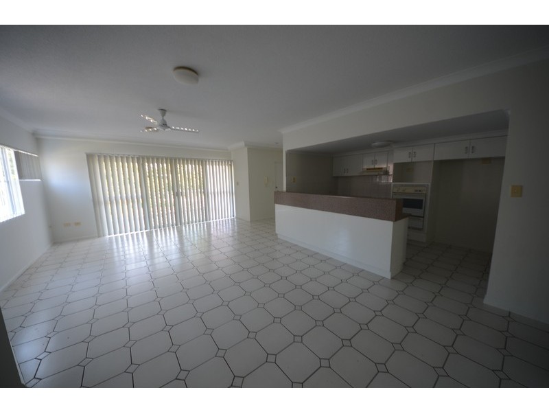 3/8 Paxton Street, North Ward QLD 4810