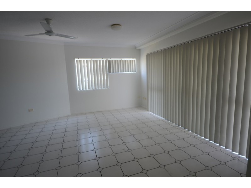 3/8 Paxton Street, North Ward QLD 4810