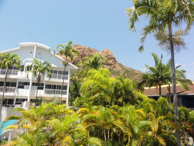 3/8 Paxton Street, North Ward QLD 4810