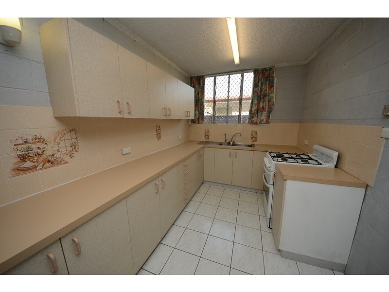 6/4 Cambridge Street, Currajong QLD 4812