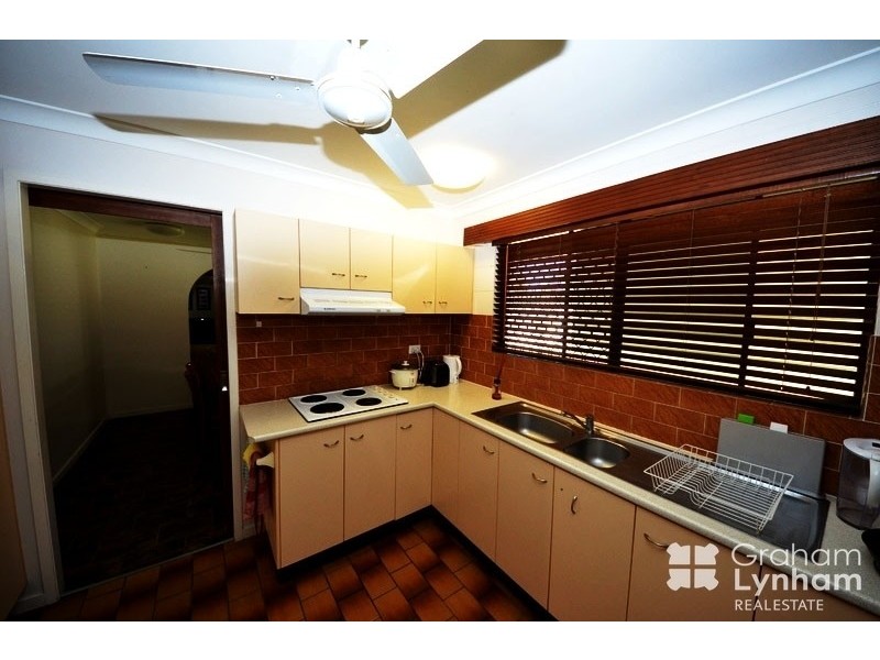 6 Salisbury Crescent, Kirwan QLD 4817