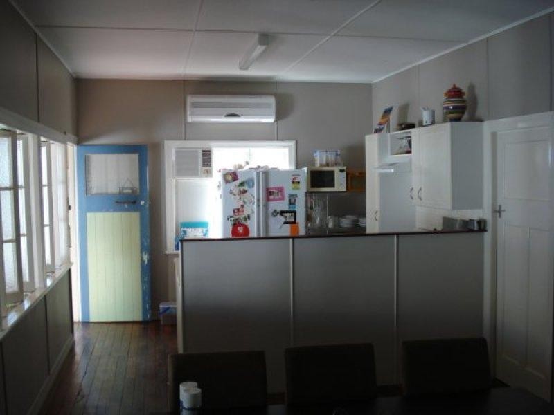 13 Winifred Street, Mundingburra QLD 4812