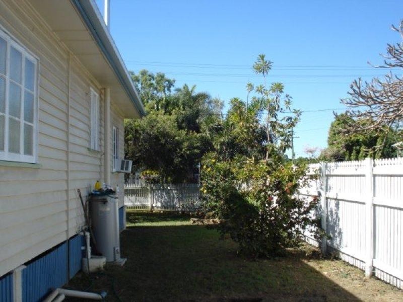 13 Winifred Street, Mundingburra QLD 4812