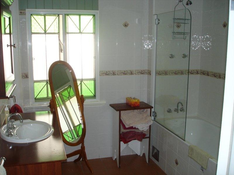 4B Sixth Avenue, South Townsville QLD 4810