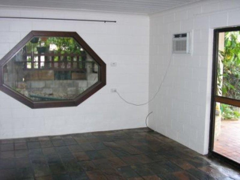 13 Dahl Crescent, Wulguru QLD 4811