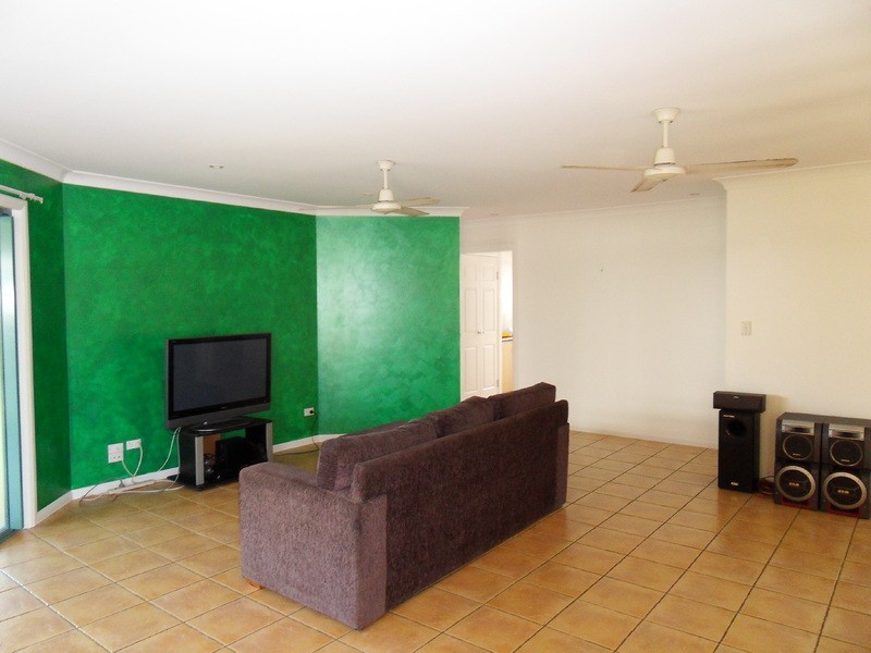 47 Waterview Drive, Bushland Beach QLD 4818