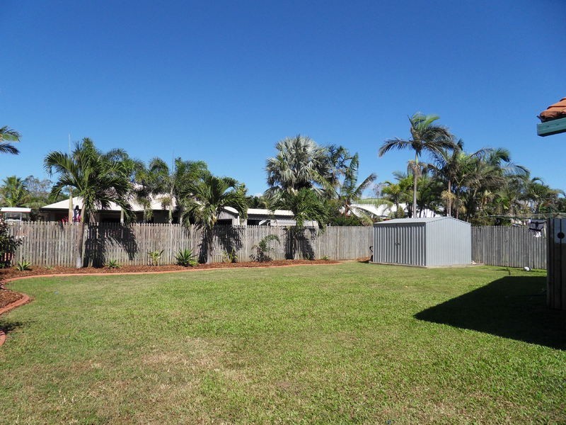 47 Waterview Drive, Bushland Beach QLD 4818