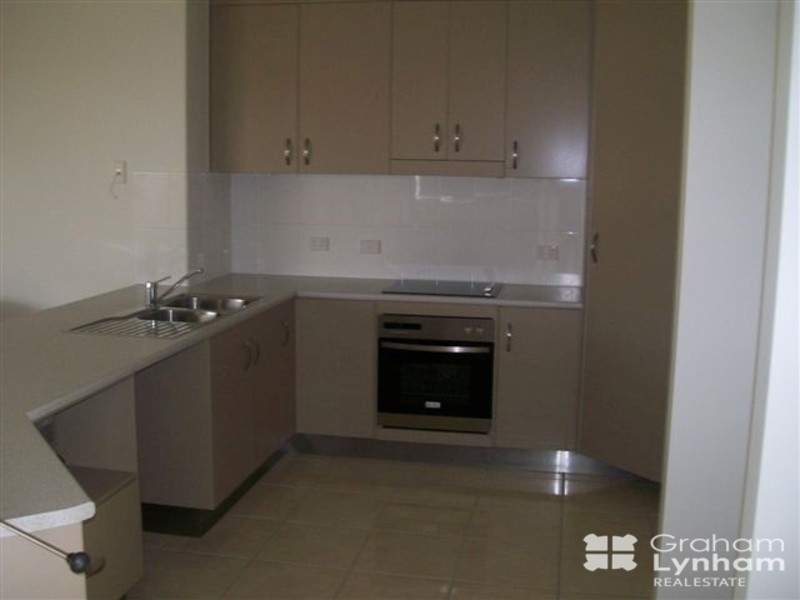 39 Hillock Crescent, Bushland Beach QLD 4818