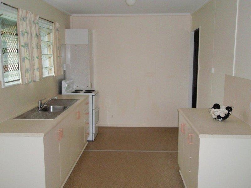 16 Garner Road, Kirwan QLD 4817