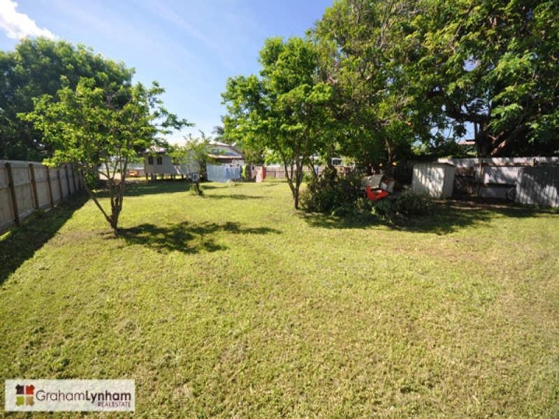 110 Railway Avenue, Railway Estate QLD 4810