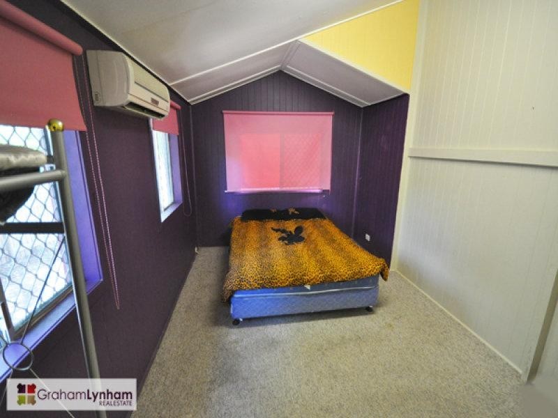 110 Railway Avenue, Railway Estate QLD 4810