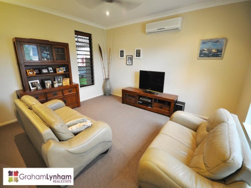 19 Daintree Drive, Bushland Beach QLD 4818