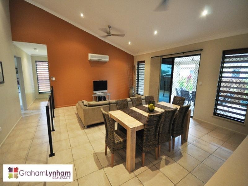 19 Daintree Drive, Bushland Beach QLD 4818