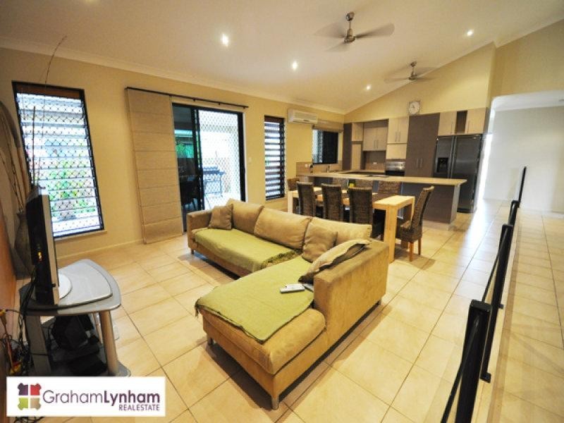 19 Daintree Drive, Bushland Beach QLD 4818