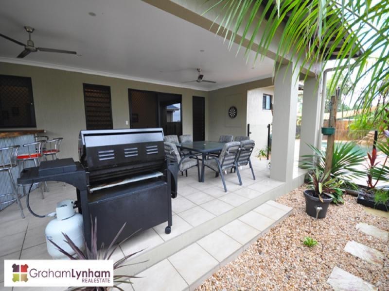 19 Daintree Drive, Bushland Beach QLD 4818