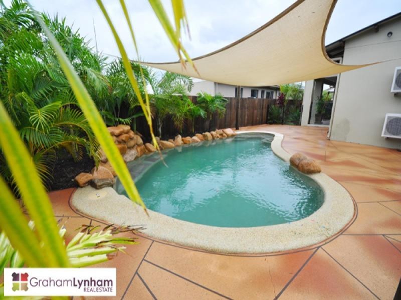 19 Daintree Drive, Bushland Beach QLD 4818